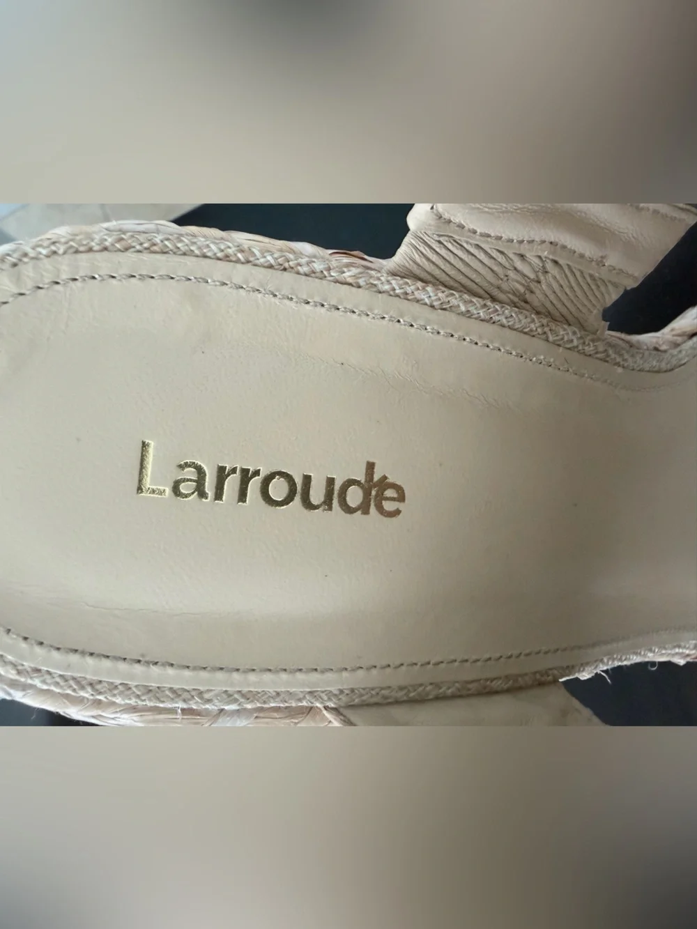 *BRAND NEW* Larroude Pamela Wedges in Natural Raffia, Size 11
